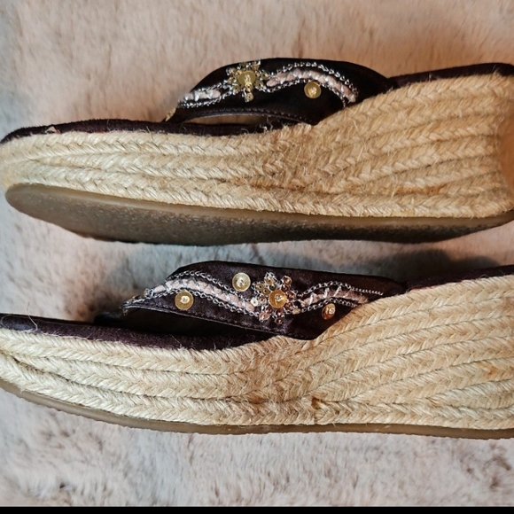 Sandals - Picture 4 of 6